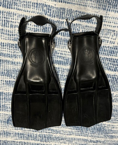 Aqua lung divers rocket - aqua-lung, us